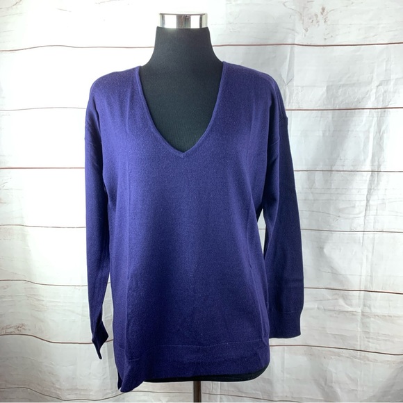 100% pure extra fine merino wool sweater v-neck navy pullover 424 Lord & Taylor - Picture 3 of 17